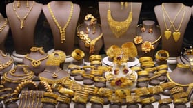 सराफा बाजारात मोठा उलटफेर, सोन्याचे भाव आज डायरेक्ट.. 10 ग्रॅमचा दर...