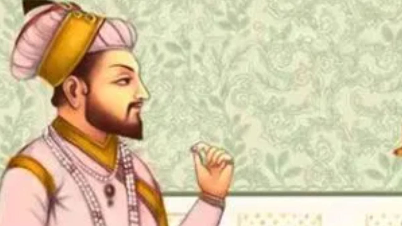 मुघल सम्राट आपल्या आहाराची विशेष काळजी घेत, सम्राट असल्यानं कोणी अन्नामध्ये विष कालवून आपल्यासोबत दगा फटका करू शकतं अशी भीती देखील त्यांना होती. 