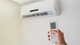 एसी फिल्टर कधी साफ करावा आणि फुल सर्व्हिसिंग केव्हा करावी?