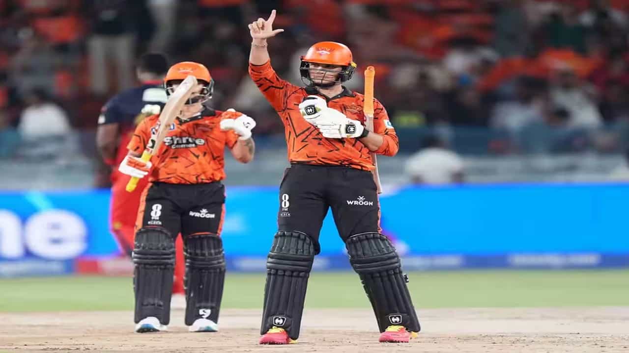 SRH vs RCB : इशान, क्लासेन अभिषेकचा तडाखा, आरसीबीच्या गोलंदाजांची धुलाई, हैदराबादच्या 255 धावा, कोण जिंकणार?
