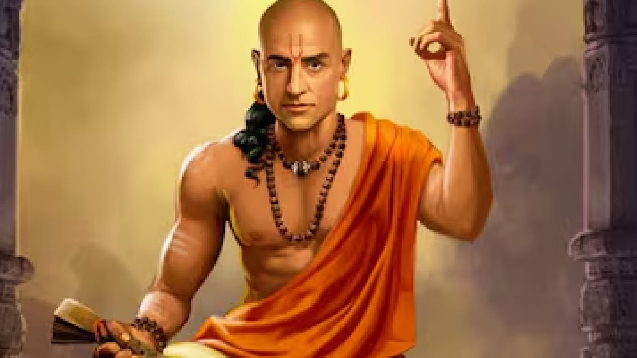 तसेच काही मुले चुकीच्या गोष्टींविरोधात आवाज उठवतात. अन्याय सहन न करणे आणि धाडसाने मत मांडणे हे मजबूत नेतृत्वाचे लक्षण मानले जाते. दुसऱ्यांना मदत करण्याची वृत्ती असलेली मुलेही लोकांचा विश्वास पटकन जिंकतात.