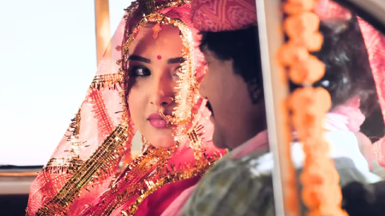 2 तास 14 मिनिटे हसवणारा चित्रपट, प्रत्येक सीन कॉमेडी, YouTube वर पाहण्यासाठी उडाली झुंबड, ठरला ब्लॉकबस्टर
