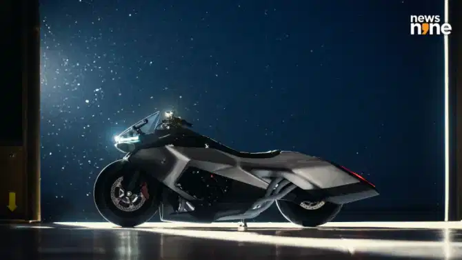 बाइकप्रेमींचे होश उडणार! BMWची 6-सिलेंडर इंजिनची अवाढव्य सुपरबाइक, पाहा फीचर्स