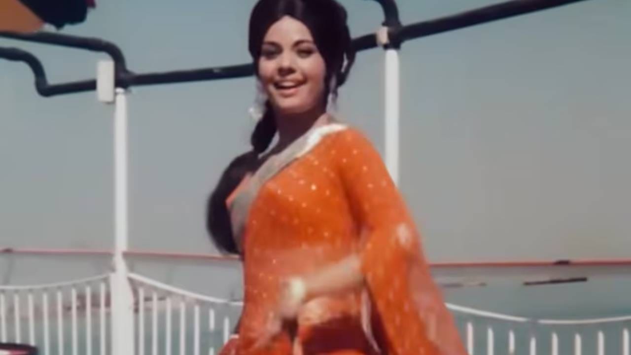 त्या काळातही हे गाणे प्रचंड गाजले होते. रफी साहेब आणि लता दीदींच्या आवाजाने हे गाणे अजरामर केले. लोक हे गाणे वारंवार ऐकायचे आणि आजही ते तितकेच लोकप्रिय आहे. सोशल मीडियावर तरुण पिढी हे गाणे शेअर करते तर जुने चाहते आपल्या आठवणींना उजाळा देण्यासाठी हे गाणे ऐकतात. या गाण्यातील गोडवा आजही तसाच टिकून आहे.