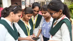13000 उत्तरपत्रिकांची फेरतपासणी होणार, शिक्षण मंत्रालयाची मोठी घोषणा.