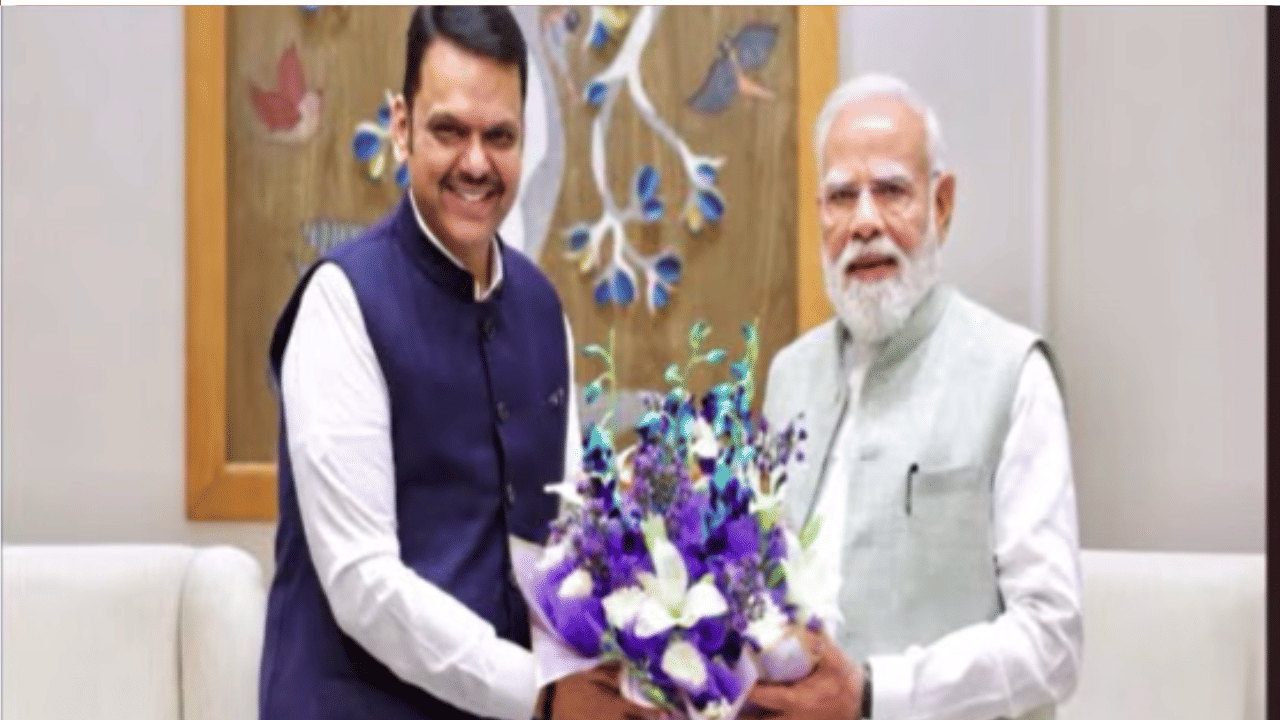 राजकारणात मोठं काहीतरी घडणार? मुख्यमंत्री देवेंद्र फडणवीसानी घेतली थेट पंतप्रधानांची भेट राजकारणात मोठं काहीतरी घडणार? मुख्यमंत्री देवेंद्र फडणवीसानी घेतली थेट पंतप्रधानांची भेट