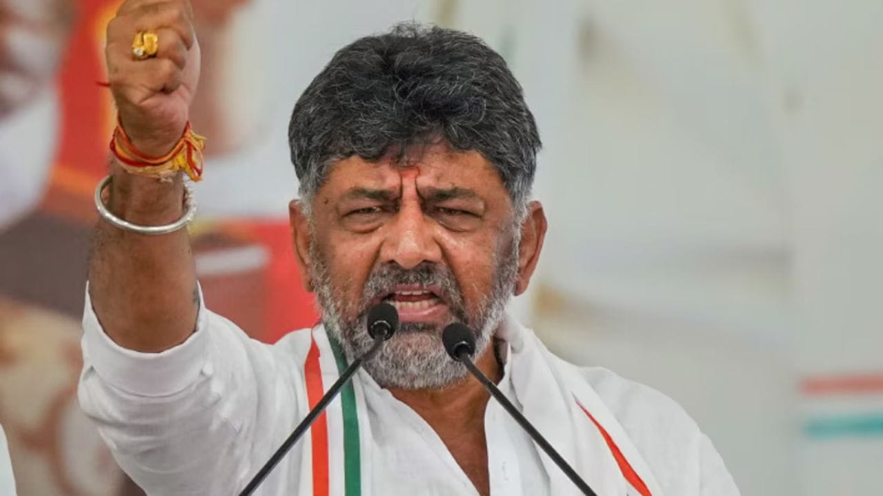 DK Shivakumar Networth: 852 कोटींचा शॉपिंग मॉल, अलिशान घर… डोळे विस्फारणारी संपत्ती आहे कर्नाटकाच्या होणाऱ्या मुख्यमंत्र्यांची