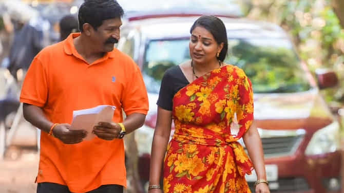 तू, मी अन् देऊळ बंद 2 म्हणत पत्नीची प्रवीण तरडेंसाठी भावनिक पोस्ट, शेअर केले न पाहिलेले फोटो
