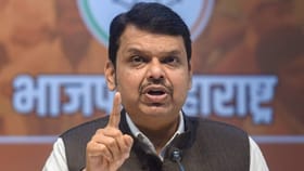 आता Action होणार, पेट्रोल-डिझेल टंचाईवरुन फडणवीसांची आक्रमक भूमिका.