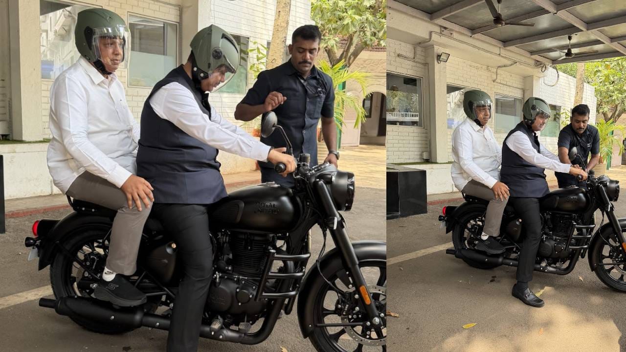 वर्षा बंगल्यावरून मुख्यमंत्री देवेंद्र फडणवीस हे बाईकवरून निघाले. त्यांच्या पाठीमागे मंत्री आशिष शेलार हे होते. पंतप्रधान नरेंद्र मोदी यांच्या आवाहनाला प्रतिसाद म्हणून बाईकवरून विधान भवनात आल्याची प्रतिक्रिया मुख्यमंत्री देवेंद्र फडणवीस यांनी माध्यमांना दिली. तर यावेळी त्यांनी विरोधकांवर टीकाही केली.