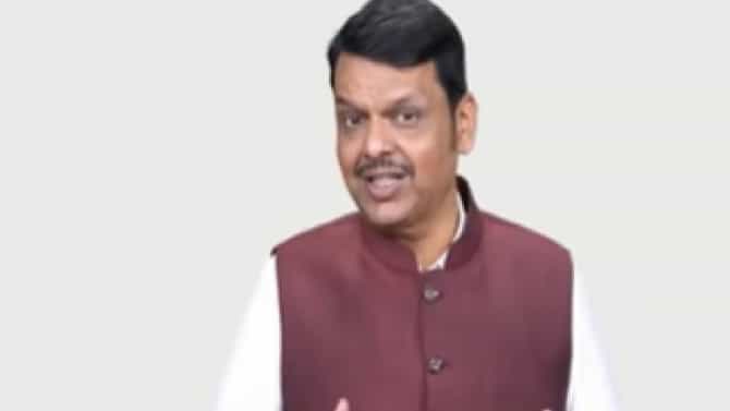 Devendra Fadnavis : महाराष्ट्र दिनी मुख्यमंत्री देवेंद्र फडणवीस यांचं शेतकऱ्यांना अत्यंत महत्वाचं आवाहन, सूचना