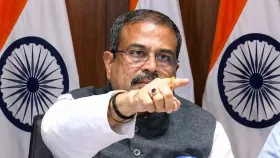 IIT मद्रास,कानपूर CBSE ला मदत करणार, धर्मेंद्र प्रधान यांचे निर्देश.