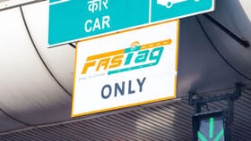 VIP गाड्यांसाठी स्पेशल FASTags? टोल नाक्यांवर अडथळा रोखण्यासाठी सरकारच.