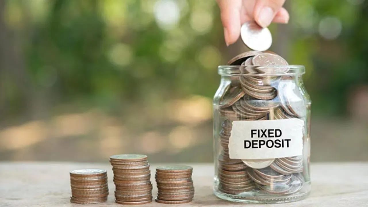 बँक मुदत ठेव दर 2026, स्टेट बँक ते HDFC, 5 वर्षांच्या एफडीसाठी कोणता पर्याय ठरेल बेस्ट?