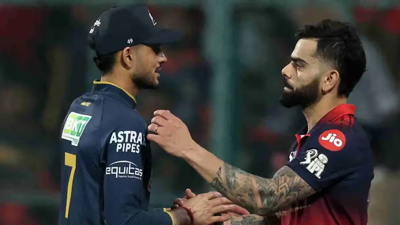 गुजरात टायटन्सने तीन विकेट पावरप्लेच्या सहा षटकात मिळाले तर आरसीबीन अर्धा सामना जिंकेल. कारण गुजरात टायटन्सच्या फलंदाजीची धुरा या तीन फलंदाजांवरच आहे. या स्पर्धेत या तीन खेळाडूंची कामगिरी पाहता तसंच म्हणावं लागेल. त्यामुळे या तीन विकेट काढण्याचं आव्हान आरसीबीच्या गोलंदाजांसमोर असेल. (Photo: BCCI/IPL)