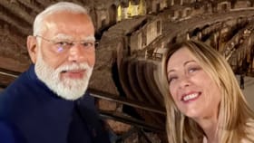 जॉर्जिया मेलोनी यांनी घेतला पंतप्रधान मोदी यांच्यासोबत घेतला सेल्फी..