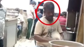 मुंबईतील हॉटेलमध्ये किळसवाणा प्रकार! कुक रोटीवर थुंकला Video व्हायरल.