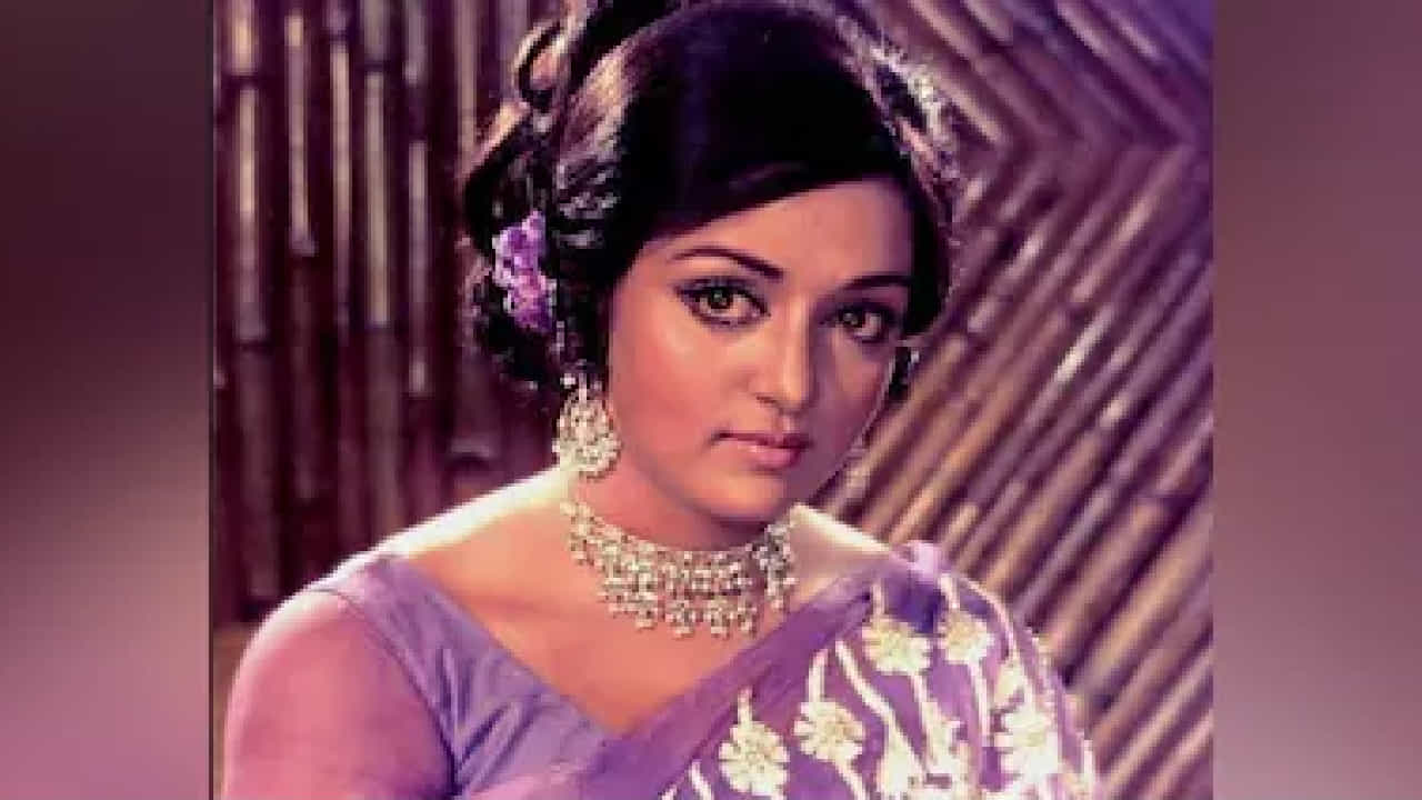 1970 ते 1980 च्या दशकात हिंदी चित्रपटसृष्टीत एका अभिनेत्रीचं अक्षरश साम्राज्य होतं. ती म्हणजे ‘ड्रीम गर्ल’ म्हणून ओळखली जाणारी हेमा मालिनी. त्यांच्या सौंदर्याने, अभिनयाने आणि स्टारडमने त्या काळात प्रेक्षकांना अक्षरशः भुरळ घातली होती.