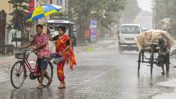 ऐन उन्हाळ्यात विजांच्या कडकडाटासह धो-धो बरसणार, या राज्यांना तुफानी पावसाचा अलर्ट जारी