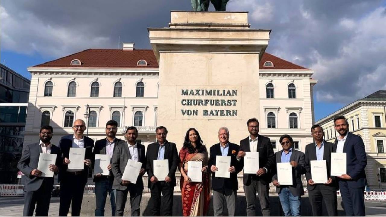 जर्मनीत भारताचा डंका! India Federation of Germany चळवळीने जिंकली मने, परदेशात तुम्हाला मोठी संधी काय? जर्मनीत भारताचा डंका! India Federation of Germany चळवळीने जिंकली मने, परदेशात तुम्हाला मोठी संधी काय?