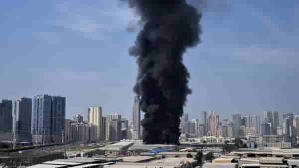 US-Iran : रात्री अमेरिका-इराण भिडले त्यानंतर थेट तिसऱ्याच देशावर मिसाइल, ड्रोनने भीषण हल्ला