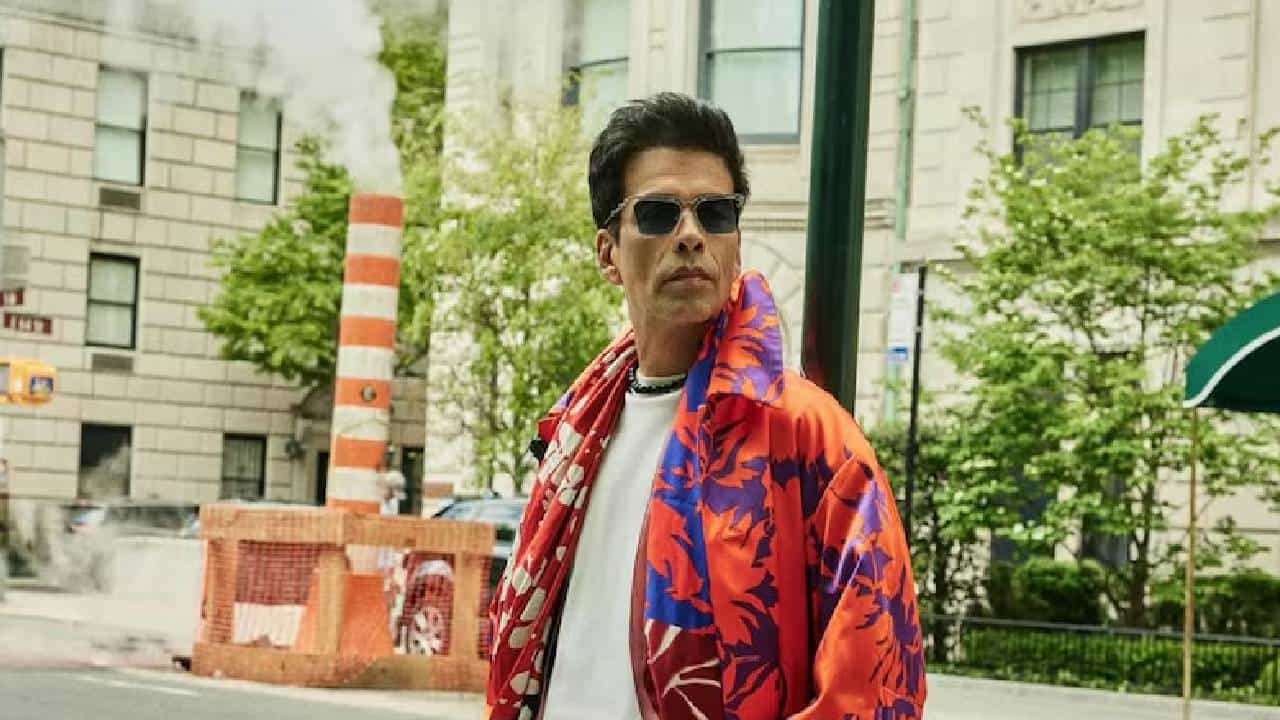 करण जोहरने शाहरुख, काजोल, आलियासह सर्वांनाच केलं अनफॉलो; बॉलिवूडमध्ये मोठा वाद?