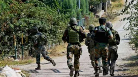 J&K : सुरक्षा दलाची मोठी कारवाई, दहशतवाद्यांचा अड्डा उद्ध्वस्त....