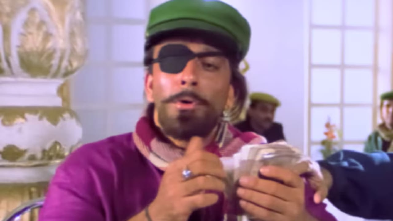रेडिओ, कॅसेट प्लेअर, लग्नसमारंभ आणि पार्ट्यांमध्ये ही गाणी सतत ऐकू यायची. मात्र, याच काळात एक असं गाणं रिलीज झालं ज्याने देशभरात खळबळ उडवून दिली. गाण्याची धून लोकांच्या ओठांवर चढली, पण त्यातील बोल आणि सादरीकरणामुळे मोठा वाद निर्माण झाला.