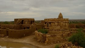 या गावातील लोकांनी रातोरात घरदार सोडले होते, मिळाला होता शाप....