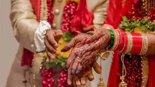 तिचं लग्न ठरलं होतं, अचानक तो आला अन्... पुण्यात पुन्हा रक्ताचा खेळ, नेमकं काय घडलं?