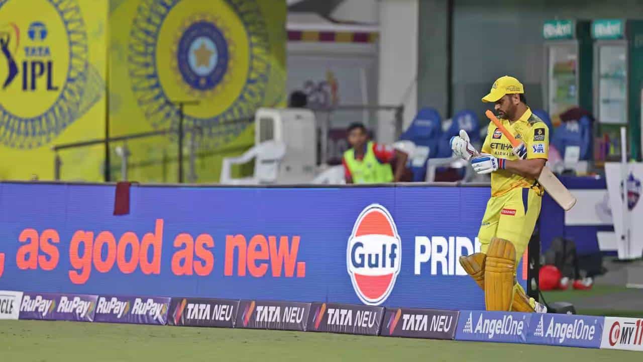 IPL 2026: महेंद्रसिंह धोनीच्या या चुकीचा चेन्नई सुपर किंग्सला बसला फटका? झालं असं की...
