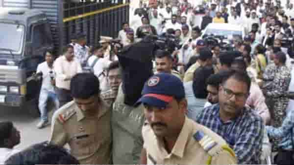Nashik IT Company | धक्कादायक! नाशिकच्या आयटी कंपनी प्रकरणातील मोठी अपडेट, त्या गोड पदार्थातून द्यायचे गुंगीचे औषध, अन्…