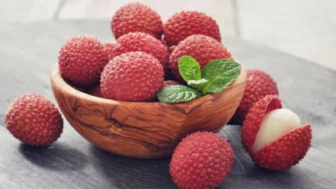 उन्हाळ्यात लिचीचीपासून बनवलेले हे 5 पदार्थ तुम्हाला देतील चव आणि थंडावा