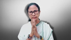 बंगाल पुढील दोन दिवस कोण सांभाळणार ? ममतांनी राजीनामा दिला नाही तर....