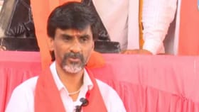 ..तर त्यांना निलंबित करा, मनोज जरांगेंची उपोषण सुरु करताना मोठी मागणी.