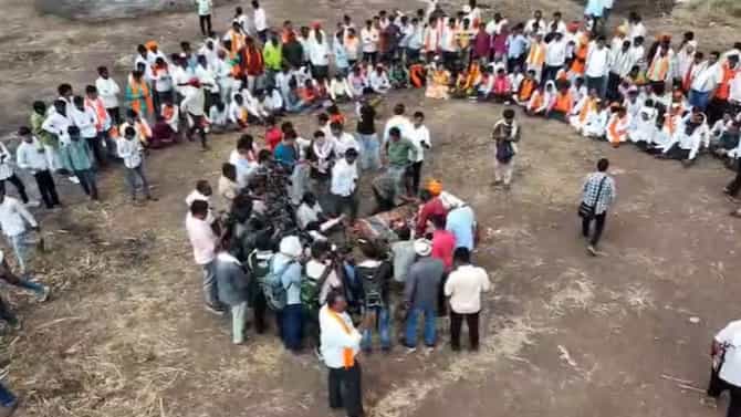 40 डिग्रीच्या उन्हात मनोज जरांगे पाटील यांचे उपोषण सुरु; सरकारकडून मनधरणी सुरू..
