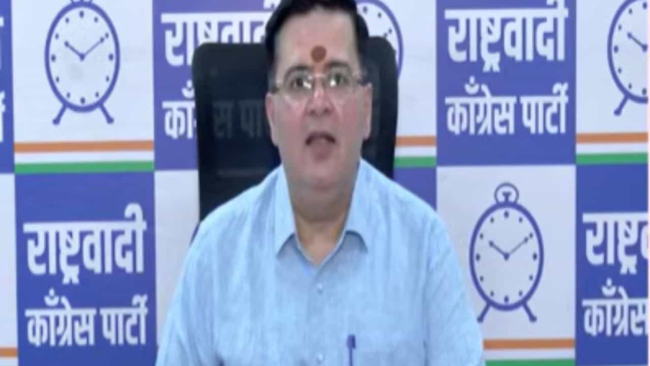 मोठी बातमी ! आधी राजीनामा दिला, आता नॉट रिचेबल... राष्ट्रवादीच्या बड्या नेत्याच्या निर्णयाने राष्ट्रवादीत खळबळ