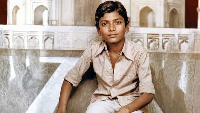 मुंबईच्या रस्त्यांवर रडत बसायचा, जेवणासाठी देखील नसायचे पैसे, अनेकदा चित्रपटातून काढलं, पण आज त्याचे आहेत लाखो चाहते