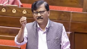 न्यायव्यवस्थेला वाळवी लागले, न्यायालयांवर दबाव आहे; राऊतांचा हल्लाबोल