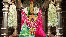 आई तुळजाभवानीच्या चरणी रेकॉर्डब्रेक सोनं; आकडा ऐकूनच व्हाल थक्क....