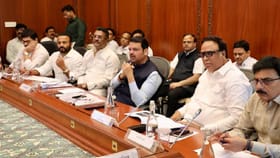 मोदींच्या बचत मिशनला राज्याचा प्रतिसाद; फडणवीसांकडून काटकसरीचे आदेश...
