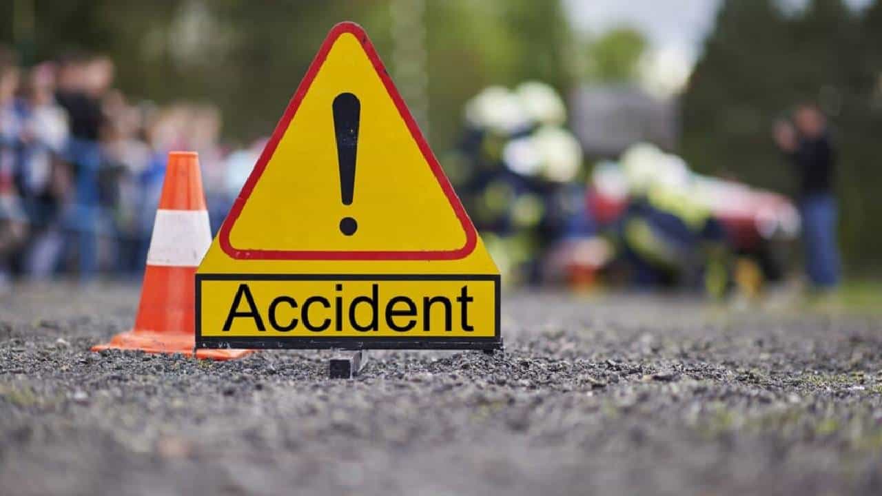 Accident | महाराष्ट्र हादरलं! रविवारची रात्र ठरली काळरात्र; 3 अपघातांत 17 जणांचा दुर्दैवी अंत Accident | महाराष्ट्र हादरलं! रविवारची रात्र ठरली काळरात्र; 3 अपघातांत 17 जणांचा दुर्दैवी अंत
