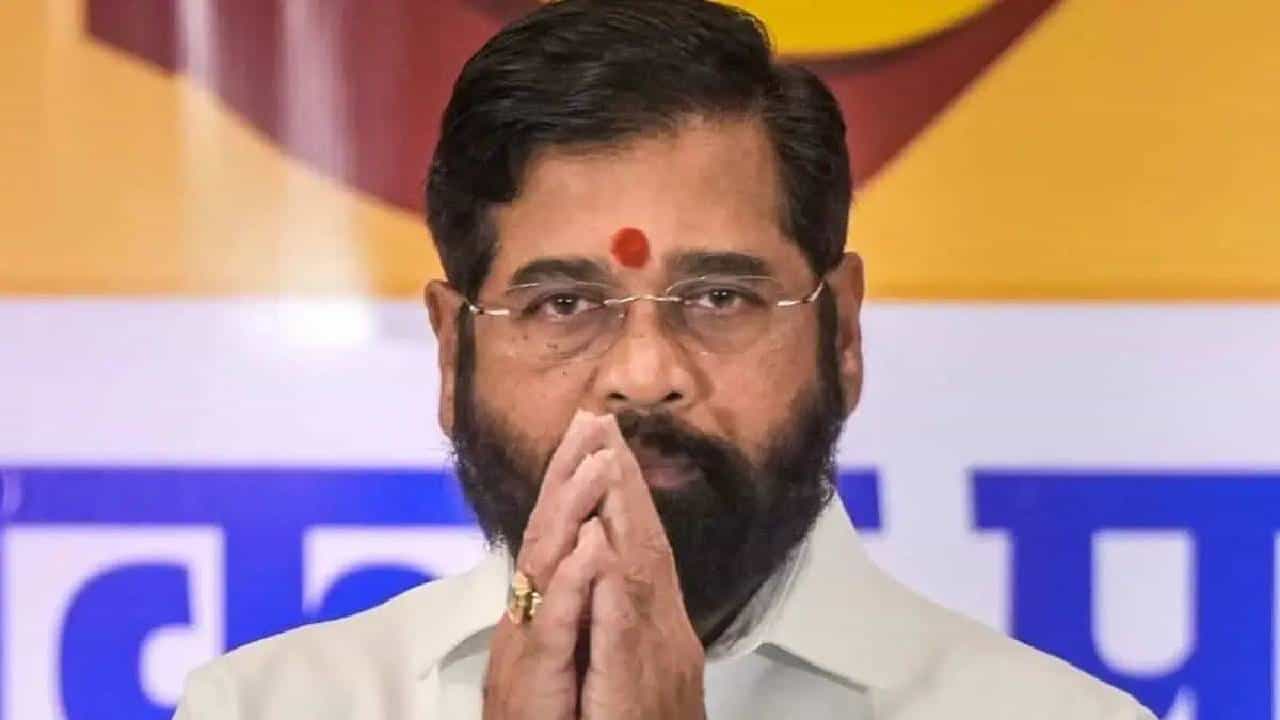 ठाणे ते रायगड….विधान परिषदेसाठी शिंदे गटात या नावांची जोरदार चर्चा, कोणाच्या नावावर होणार शिक्कामोर्तब? ठाणे ते रायगड….विधान परिषदेसाठी शिंदे गटात या नावांची जोरदार चर्चा, कोणाच्या नावावर होणार शिक्कामोर्तब?