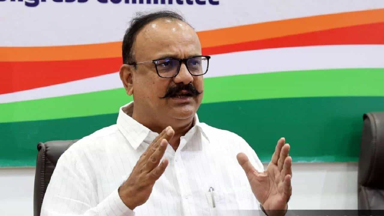Harshwardhan Sapkal | पंतप्रधान मोदींवर सपकाळांची जहरी टीका; पनोती वक्तव्याने महाराष्ट्रात नवा राजकीय वाद! Harshwardhan Sapkal | पंतप्रधान मोदींवर सपकाळांची जहरी टीका; पनोती वक्तव्याने महाराष्ट्रात नवा राजकीय वाद!