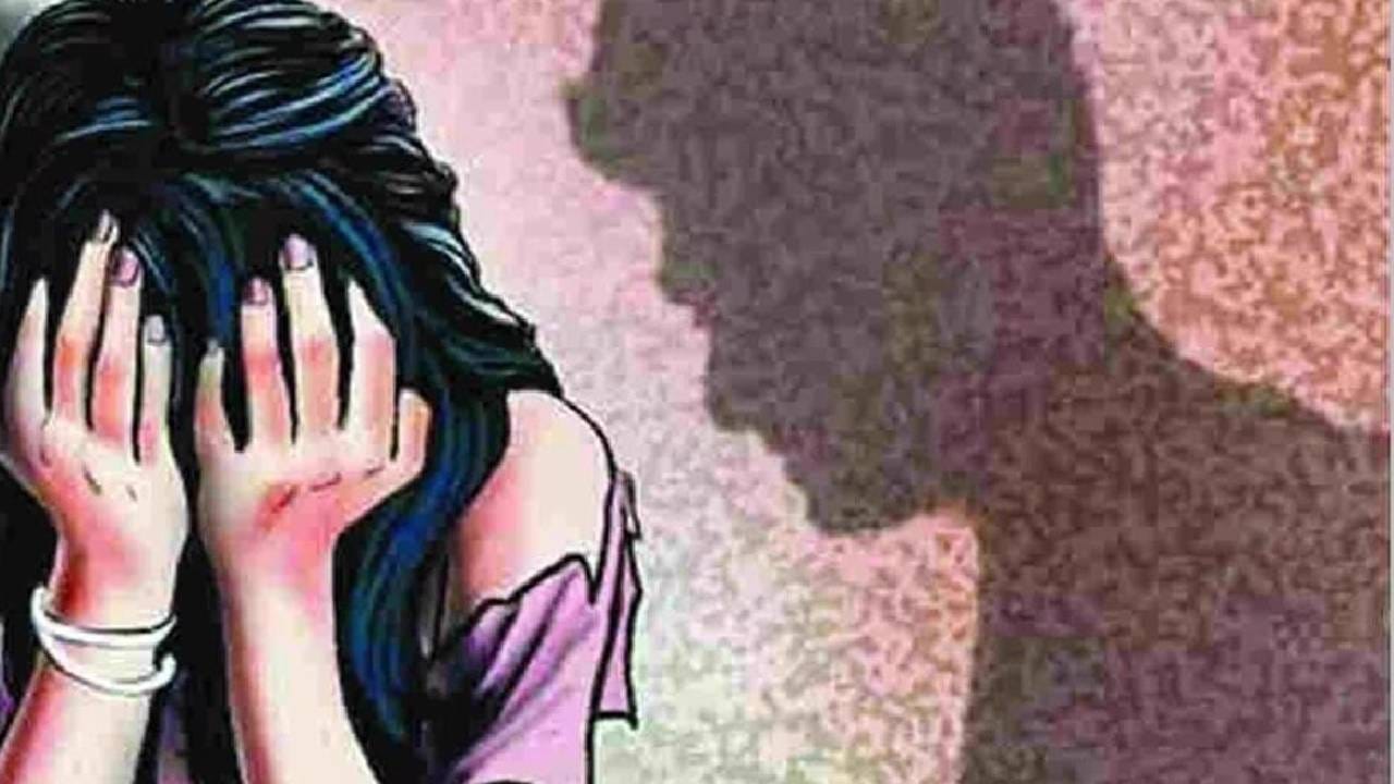 Nashik School Case | प्रदर्शनाच्या बहाण्याने विद्यार्थिनीला नेलं अन्…! शिक्षकाचा घृणास्पद कारनामा उघड