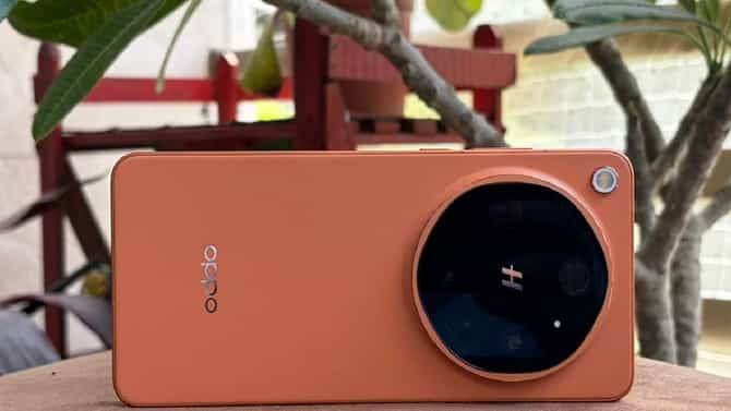 दमदार फीचर्स असलेल्या Oppo Find X9 Ultra ची विक्री सुरू, बँक कार्डवर 16 हजार 999 रुपयांची मिळवा सूट