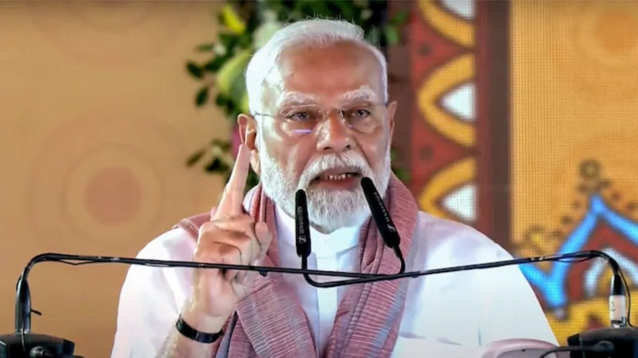 संकटात मोदी सरकारची अत्यंत मोठी घोषणा, थेट उडाली खळबळ, साखरेच्या निर्यातीवर..