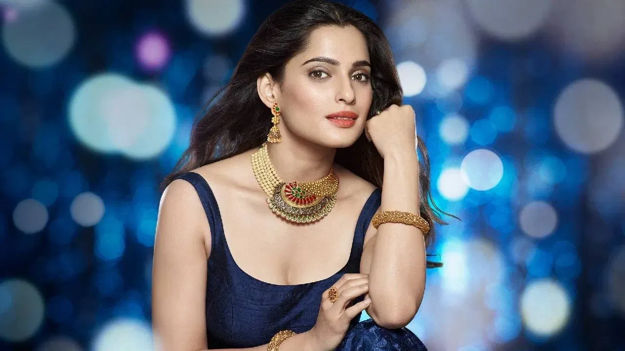 प्रियाने त्याला प्रत्येक वेळी स्पष्ट शब्दात नकार दिला होता. इतकंच नाही तर एखाद्या सीनमध्ये केवळ मिठी मारण्याचा साधा प्रसंग असला, तरी त्याचा स्पर्श चुकीचा आणि हेतू वाईट आहे हे तिला स्पष्ट जाणवत होते. तो जाणूनबुजून तिच्यासोबतचे सीन वाढवण्याचा प्रयत्न करत होता, असेही प्रियाने सांगितले.