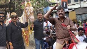 मंत्र्यांचा ताफा दिसला की रोखूच... वसंत मोरे आणि आव्हाड घोड्यावर....