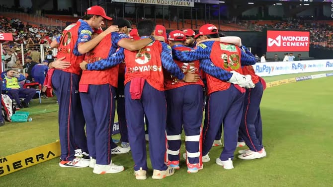 पंजाब सलग 6 पराभवानंतर स्पर्धेतून आऊट? जाणून घ्या प्लेऑफचं समीकरण